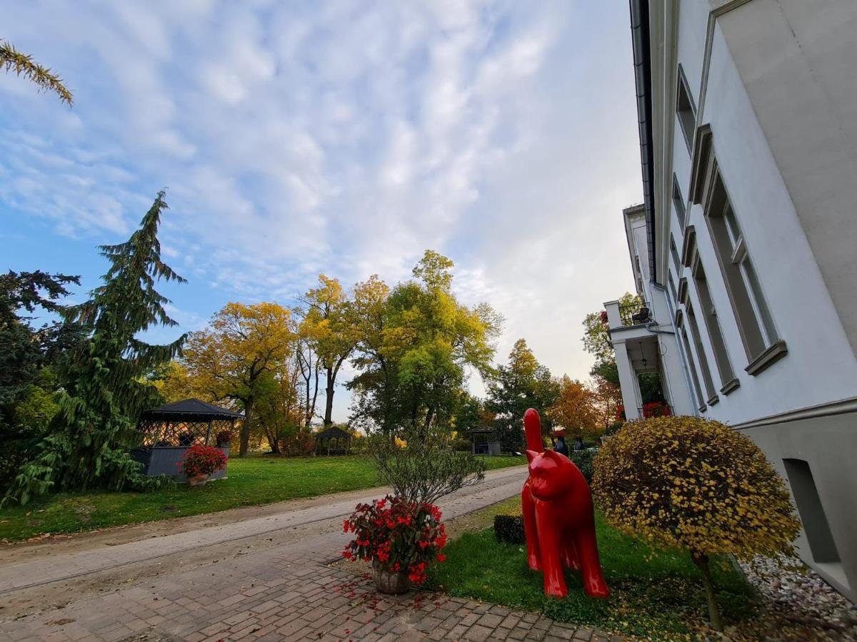 Dwór Podstolice Exterior foto